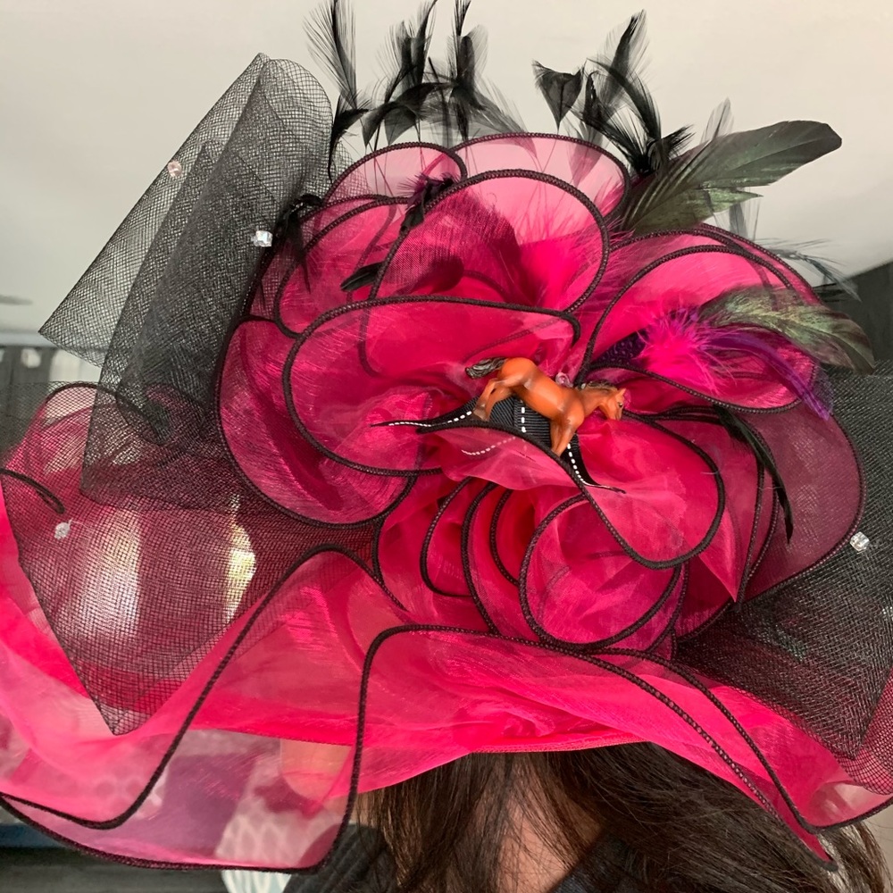 Customized derby hat